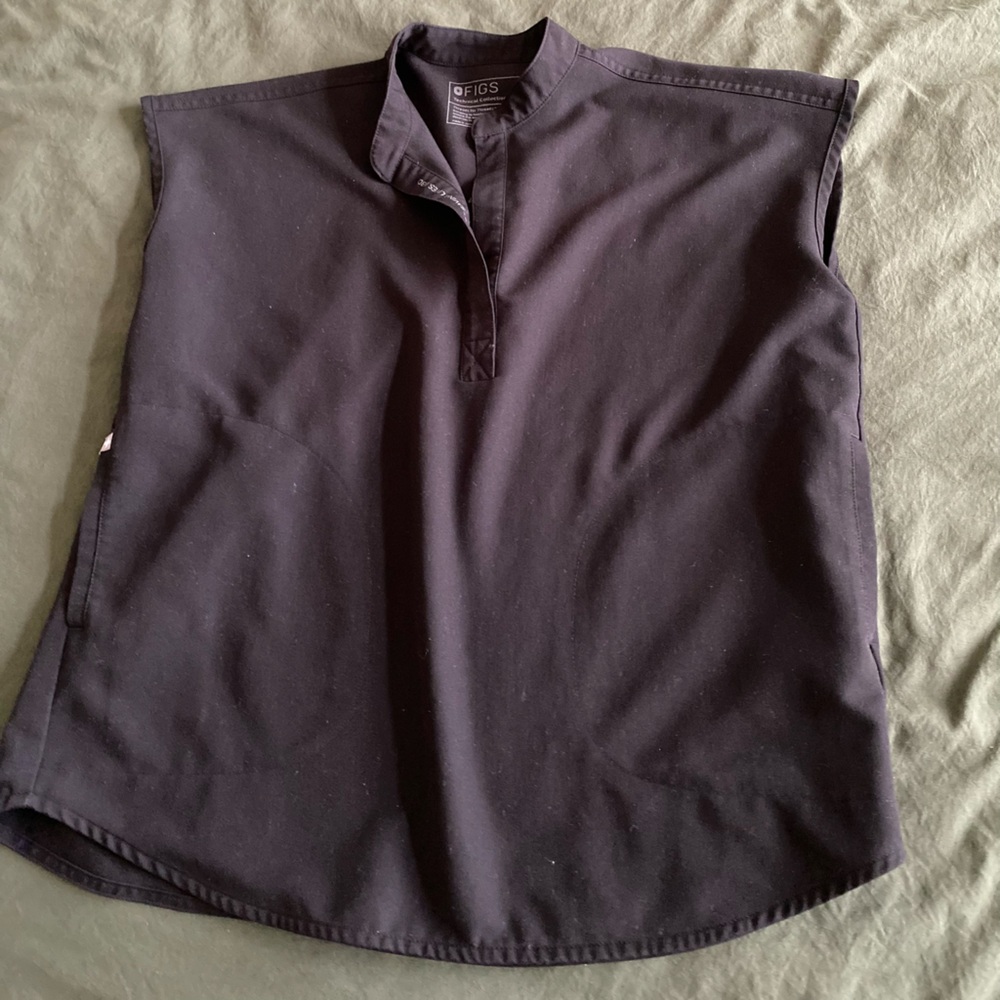 FIGS Rafaela scrub top.